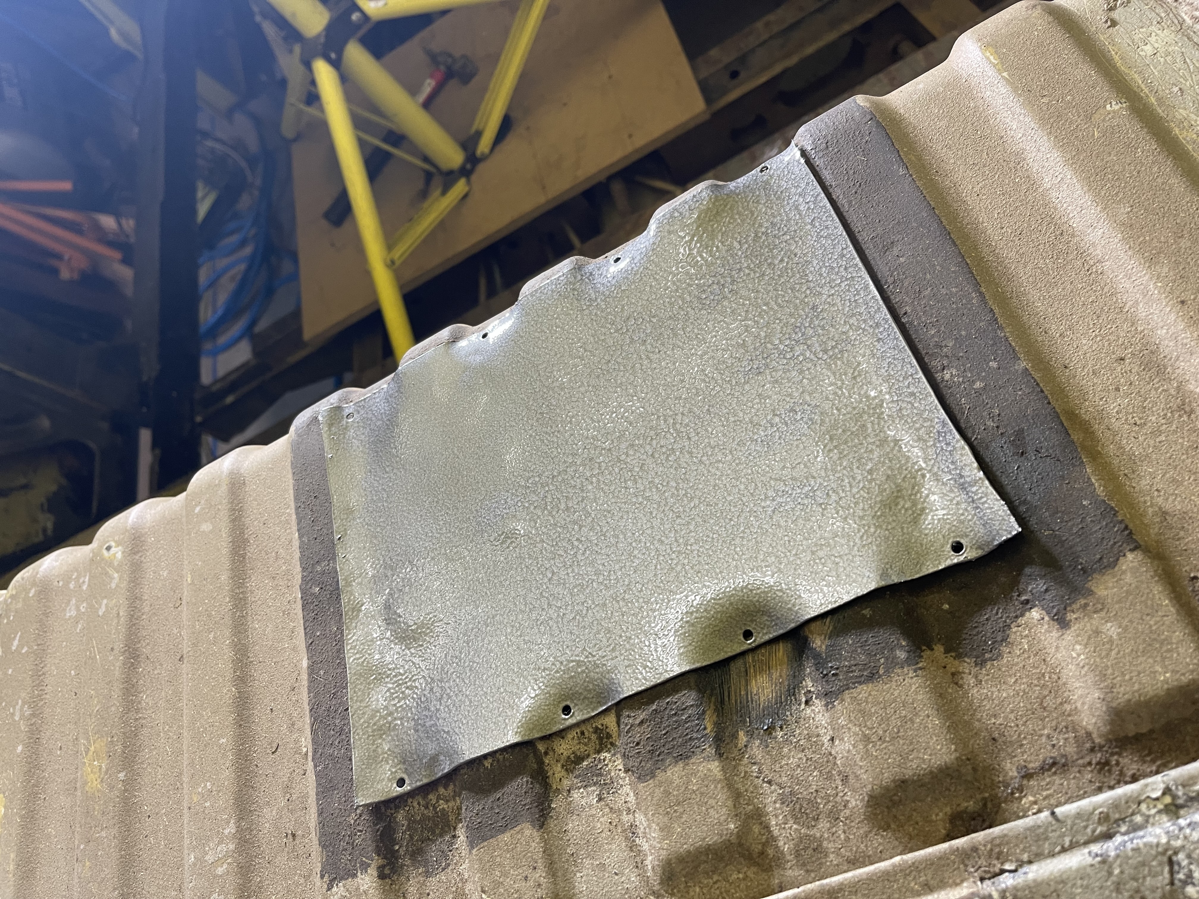 Repairing the Fuel sender access hatch