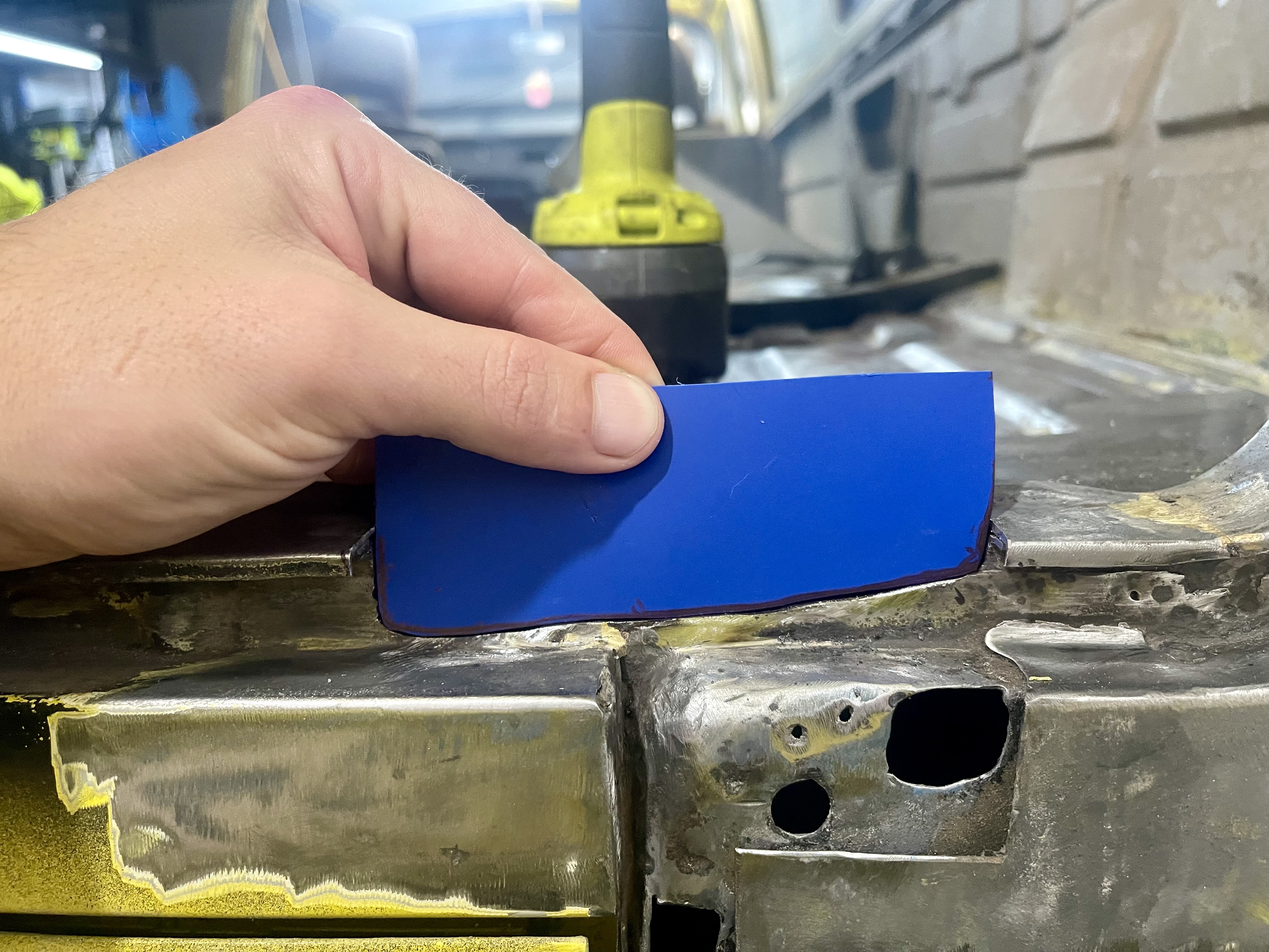 Repairing the back door surround & D-pillar