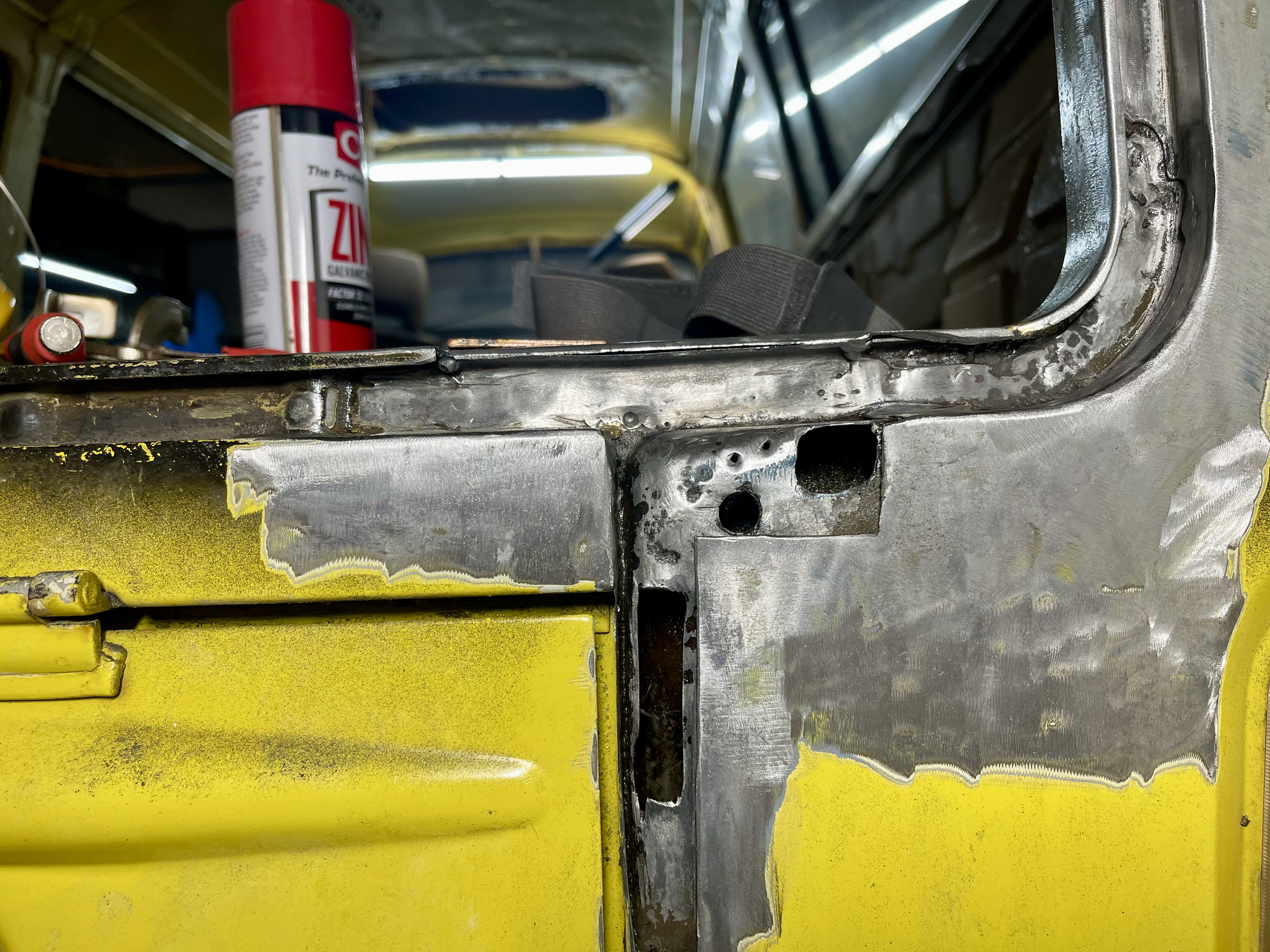 Repairing the back door surround & D-pillar